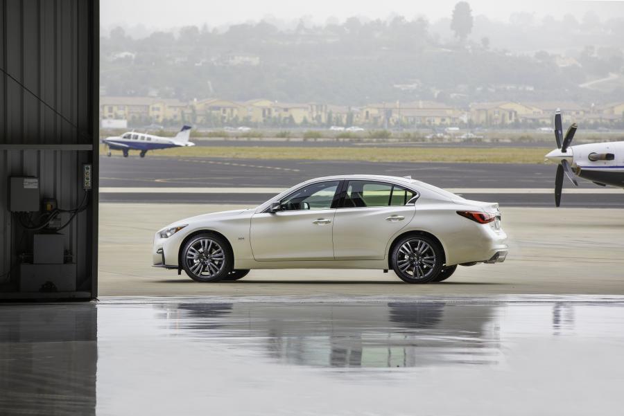  Infiniti Q50 3.0t Edition 30 2019 года  (фото 2 из 8)